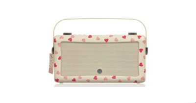 VQ Hepburn MKII Emma Bridgewater Pink Hearts DAB/FM Radio and Bluetooth Speaker VQ Hepburn MKII Emma Bridgewater Pink Hearts DAB/FM Radio and Bluetooth Speaker